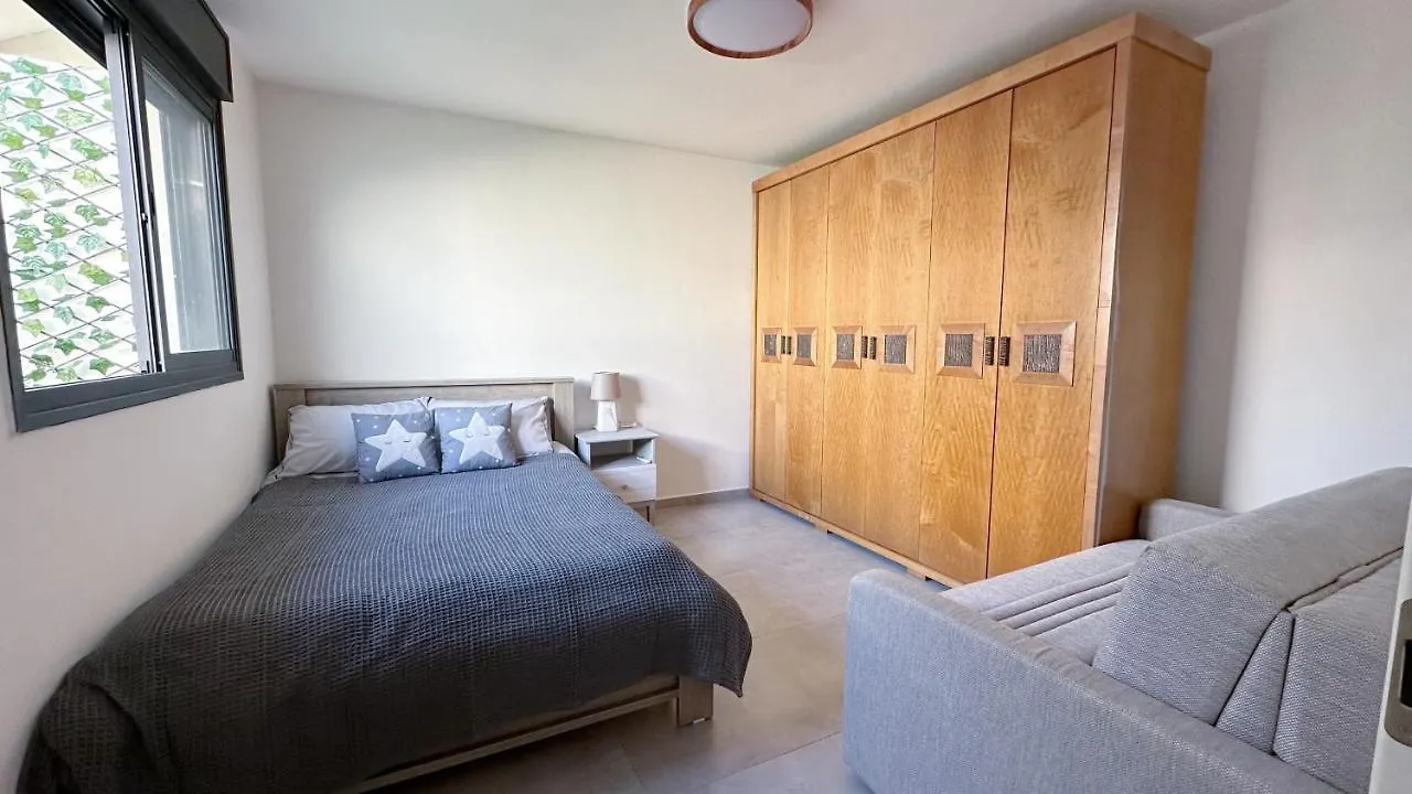 Unique Penthouse In Center Of 海法 公寓